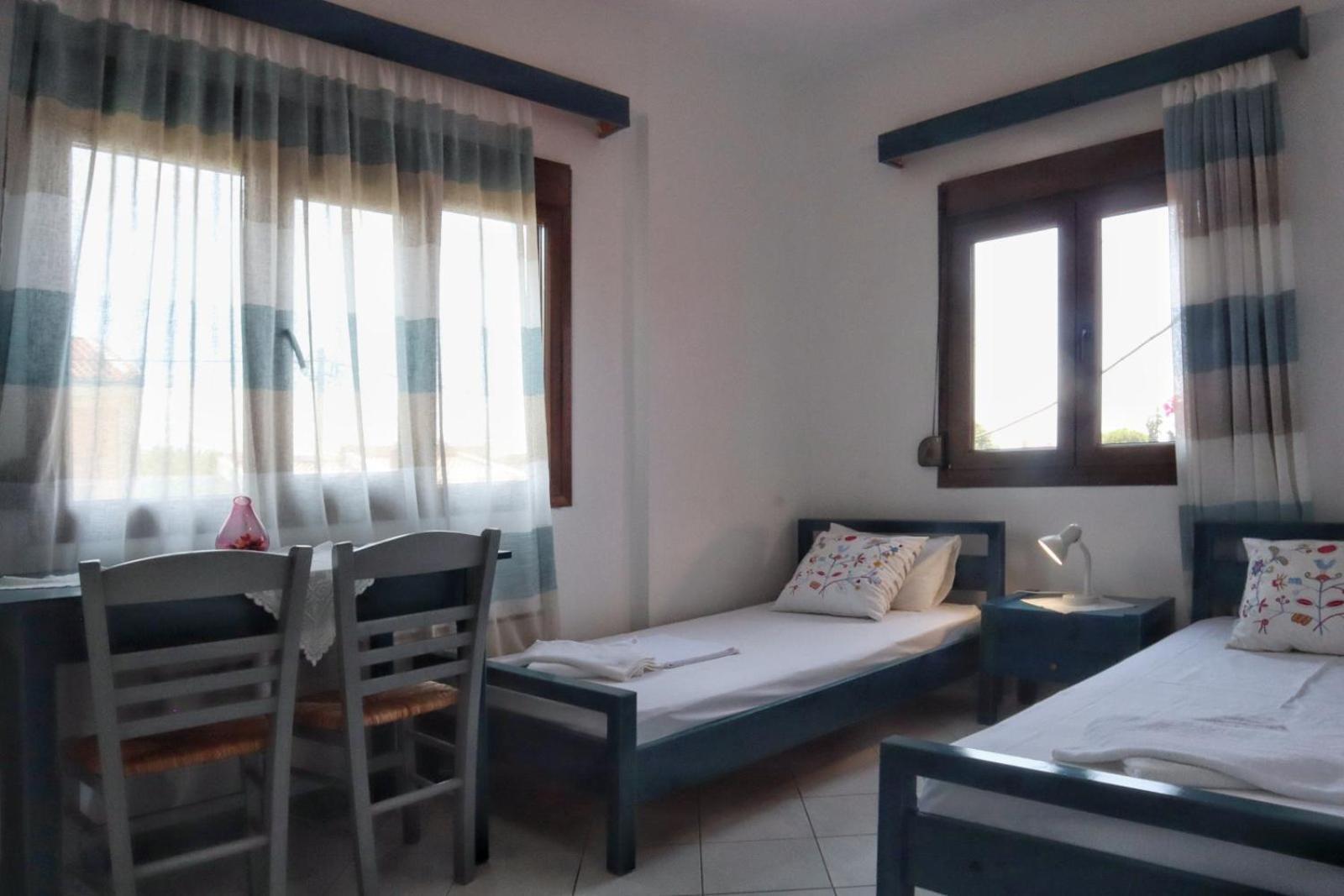 Melina Apartments Никити Екстериор снимка
