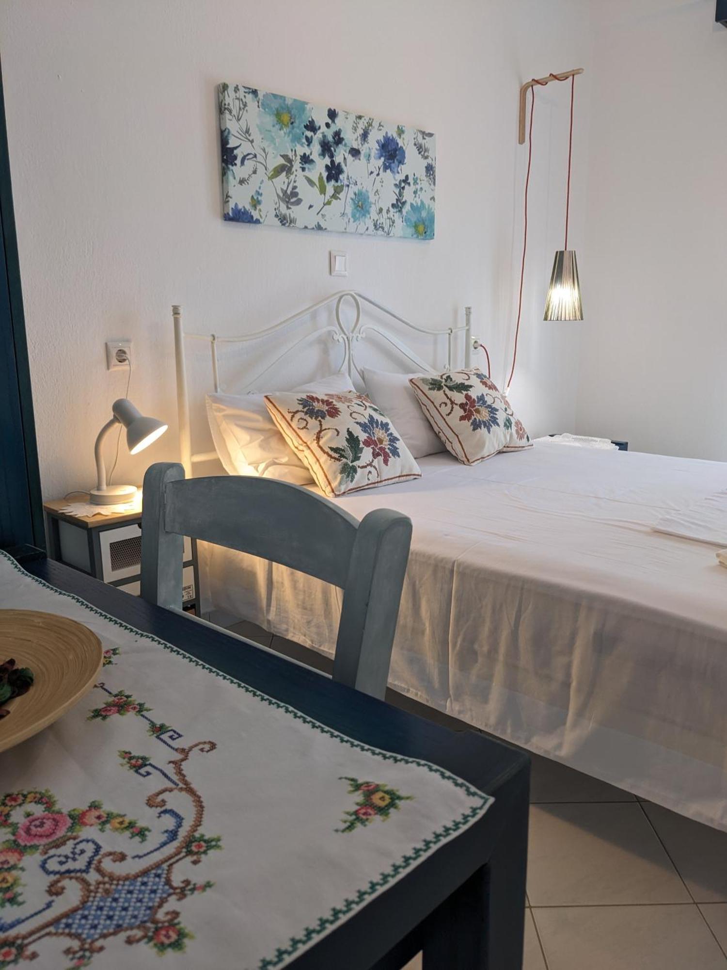 Melina Apartments Никити Екстериор снимка